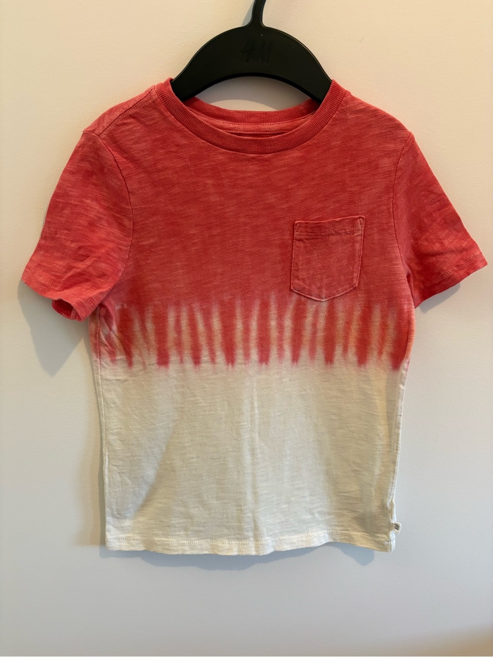GAP Red and White Ombre Pocket T-Shirt